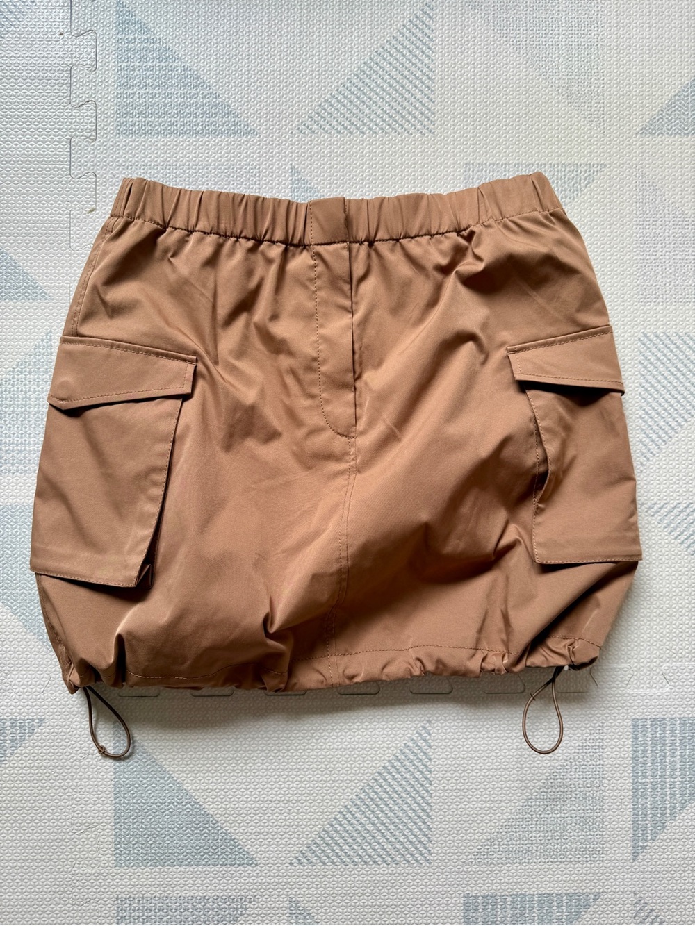 NWT - Aritzia The Group Babaton Tan Cargo Drawstring Mini Skirt - Size 4